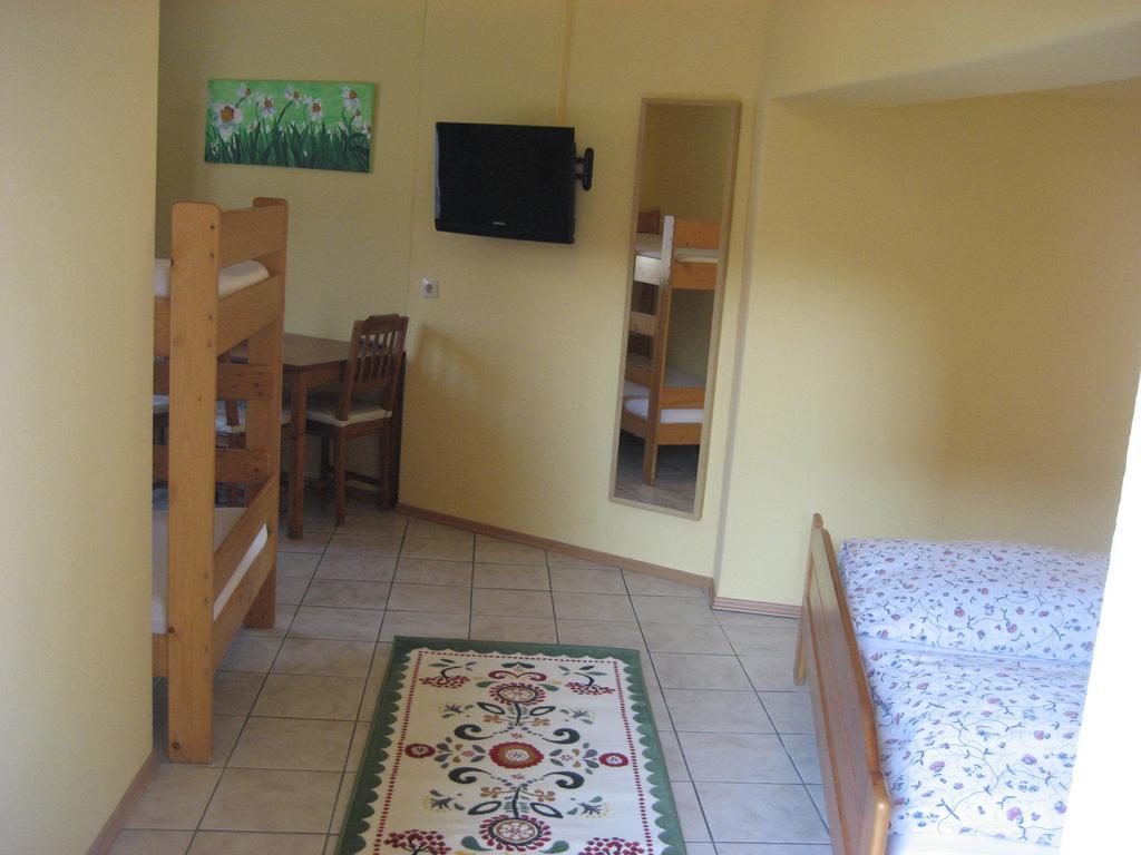 Pension Chloe Rust Chambre photo